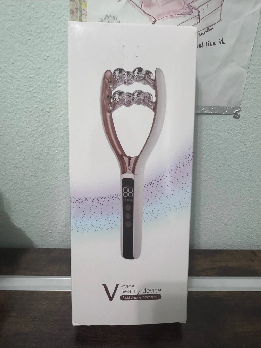 V-Face Beauty Device - Rose Gold Facial Massager - Picture 4 of 4
